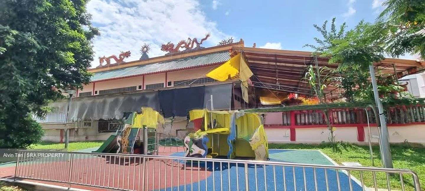 Teong Siew Temple (D27), Shop House #587635071